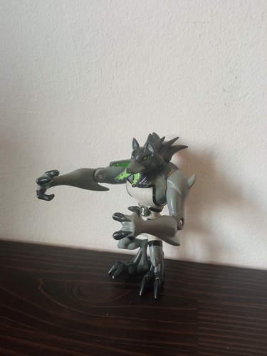 Benwolf_ Ben 10_ Action Figure_ Bandai - Cartoon Network 2007