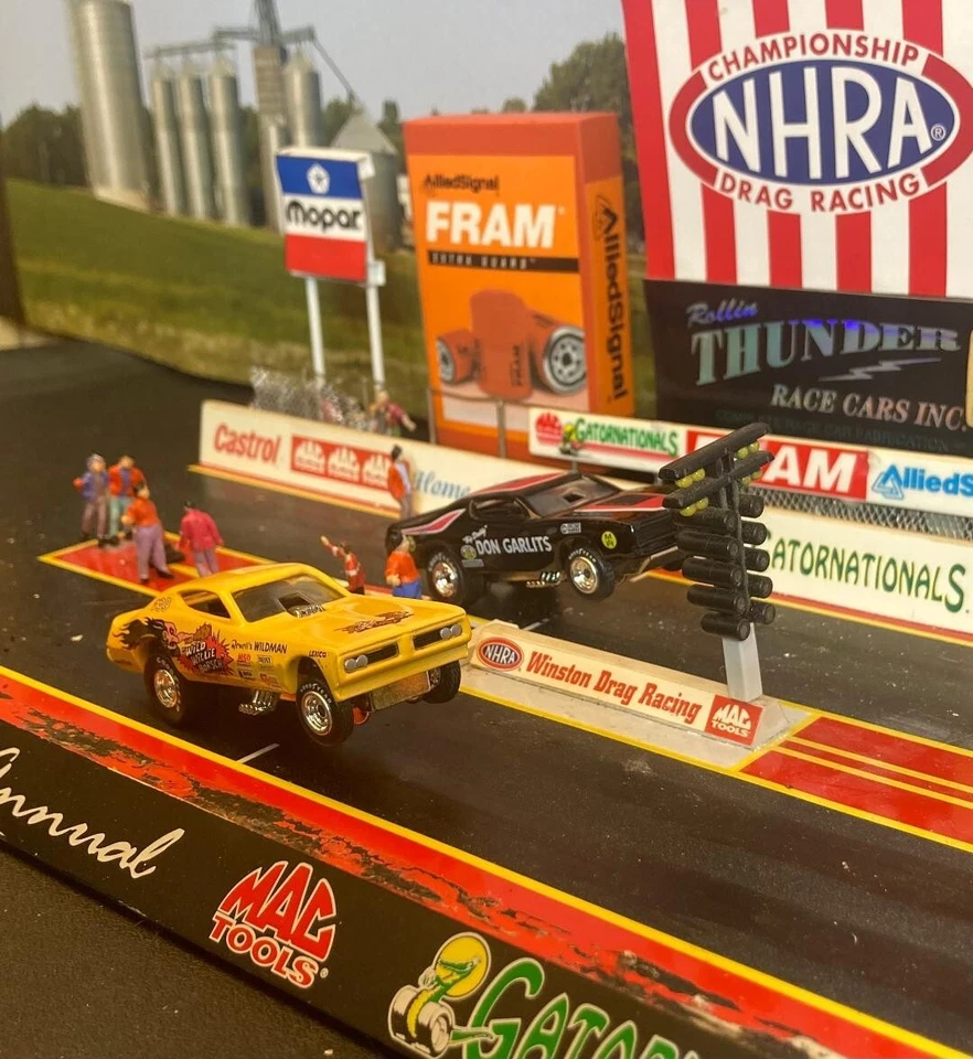 MOPAR WILD WILLIE BORSCH 1971 DODGE CHARGER FUNNY CAR NHRA DRAG STRIP LEGEND - Image 2 of 4