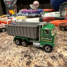 HOT WHEELS FORD DUMP TRUCK 1981 NM