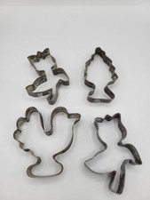 Vintage Lot of 4 Metal Cookie Cutters Various Sizes and Shapes - Set 10