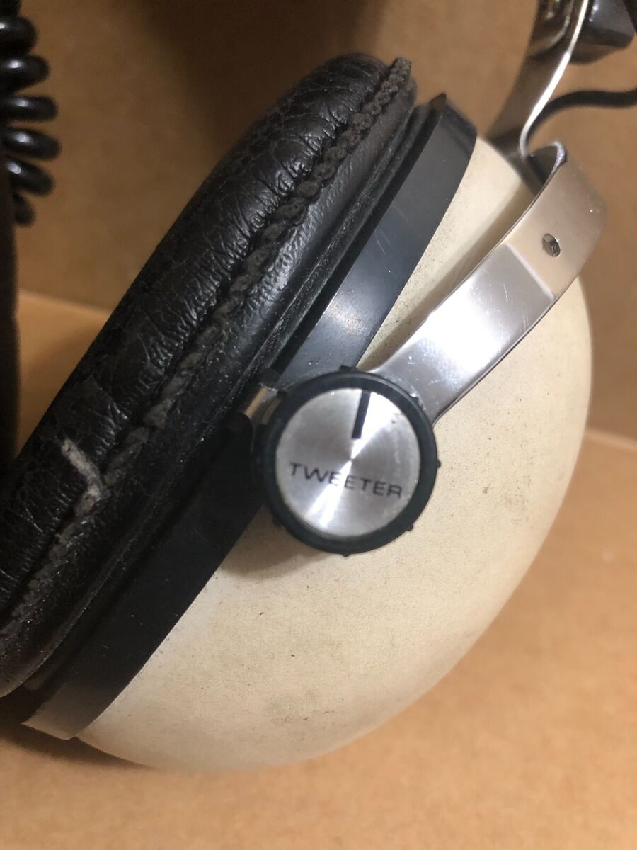 Pioneer SE-50 Stereo Headphones 2 Way With Case Vintage Made Pioneer SE-50 Stereo Headphones 2 Way With Case Vintage Made