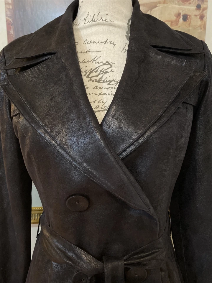 Gabardina Anne Fontaine Colina imitación cuero Foto 3 de 4