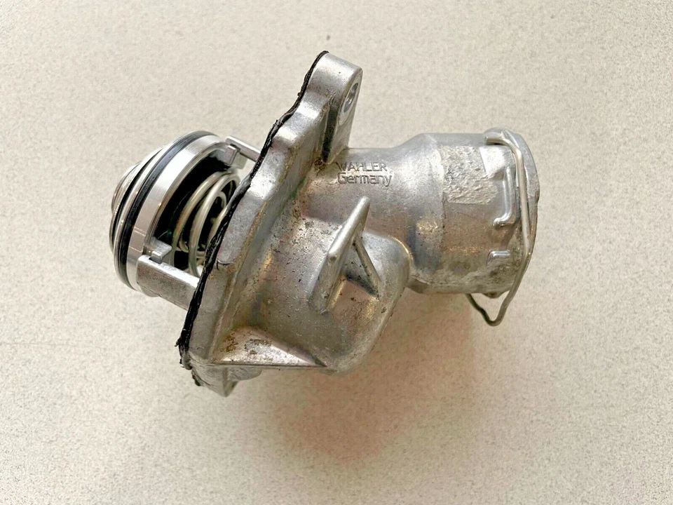 Mercedes-Benz SLK280 R171 2004-2010 ~ CARCASA TERMOSTATO ~ A2722000115 Foto 4 de 4