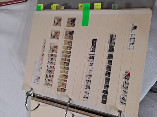Collezione francobolli legati al Natale raccoglitore 12x12 completo - Foto 9 di 24