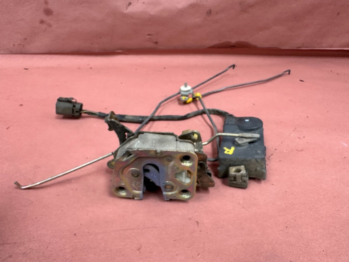 いろん Nissan 300ZX Steering Column Ignition Assembly With Key OEM