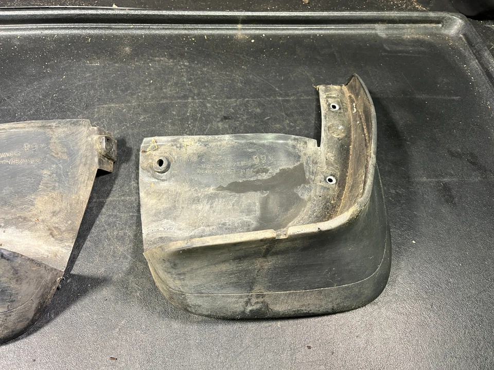 Acura RL 1999-04 Par de protectores contra salpicaduras de barro trasero izquierdo derecho conductor pasajero Foto 2 de 4