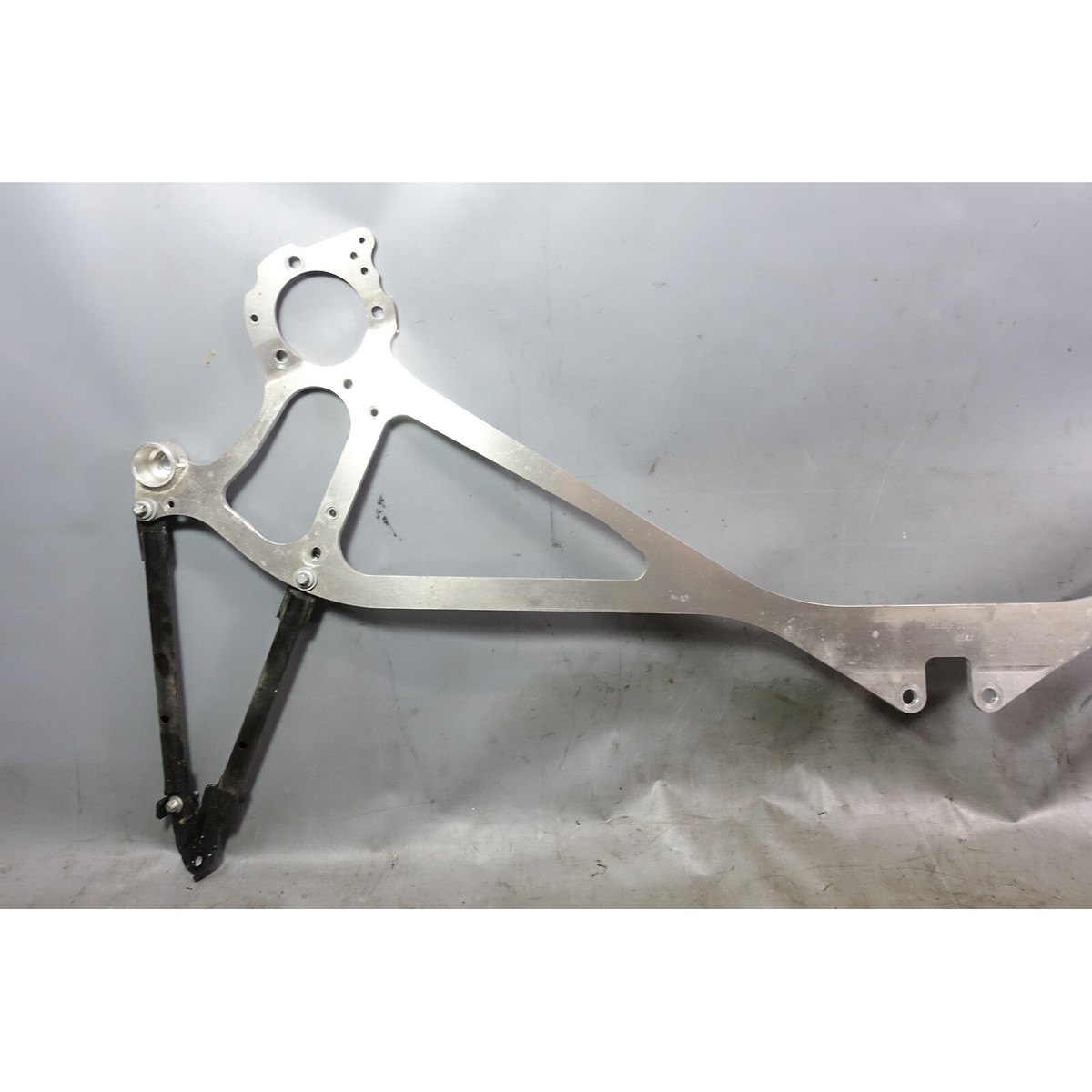 2015-2020 BMW F80 M3 F82 M4 Factory Front Strut Brace Frame