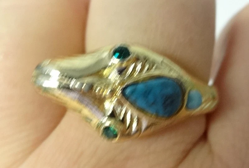 Anillo Egipcio Turquesa Simulado Serpiente Serpiente Envolvente Tono Dorado Años 60 De Colección Foto 2 de 4