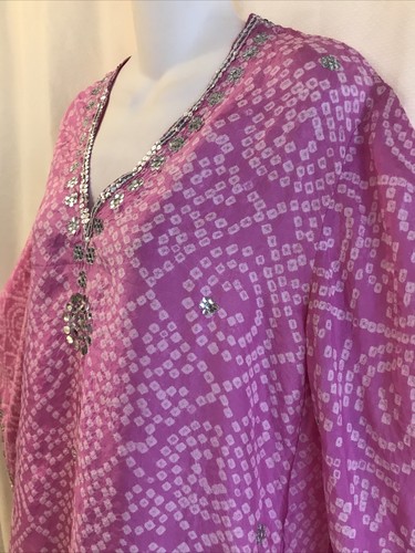 Túnica Barbie Alka Vora Vintage Seda Shibori Rosa TALLA ÚNICA Cubierta Profunda en V Usada en Excelente Condición - Imagen 3 de 12