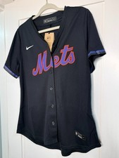 Sports Jerseys Holiday Buying Guide 25
