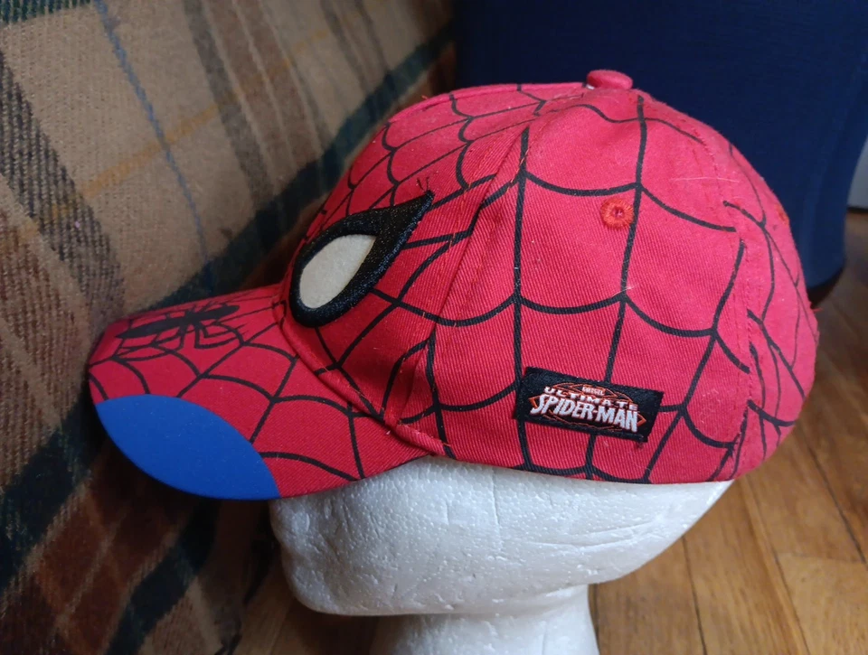Gorra Marvel Spiderman Bordada Negra Roja Ajustable Juvenil Talla 100% Algodón Foto 3 de 4