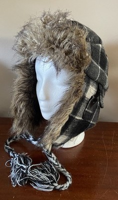 American Eagle Trapper Hat Cap - Gray/Black Plaid Faux Fur Ear Flaps - Size L/XL