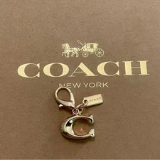 NEW COACH Hangtag C Gold Brass Metal Keychain Purse Charm Key Ring