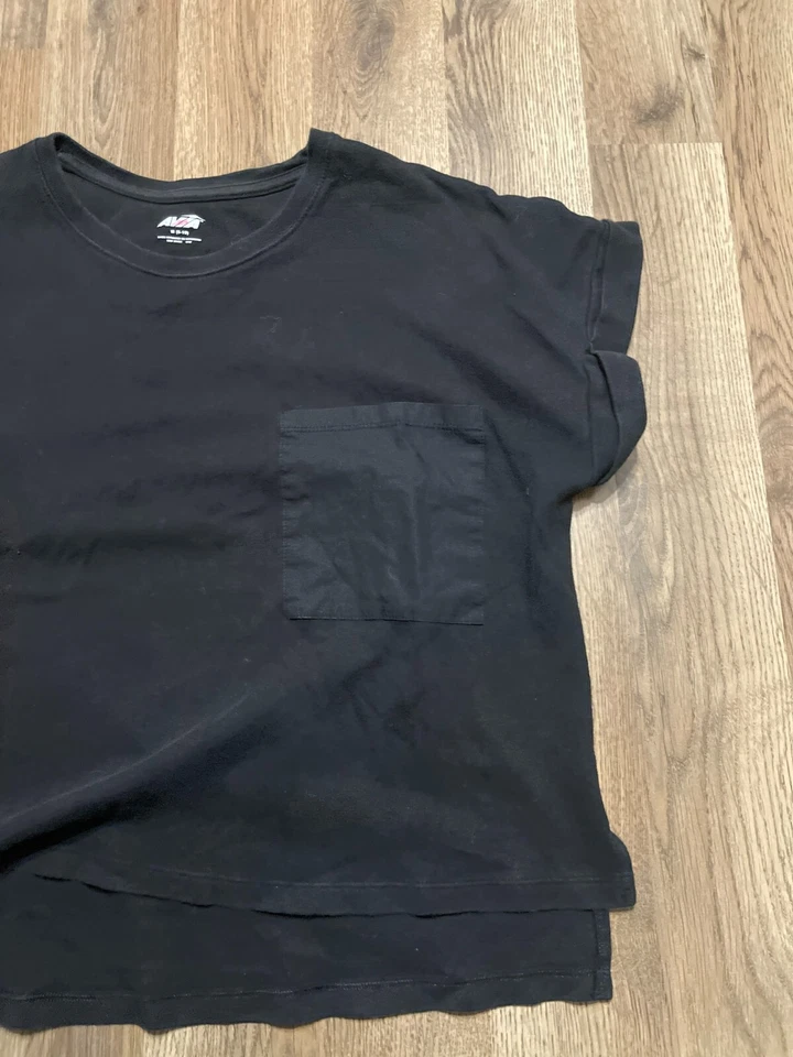 Camisa Avia, Para Mujer Talla Mediana, Negra, Bolsillo, Manga Corta Foto 4 de 4