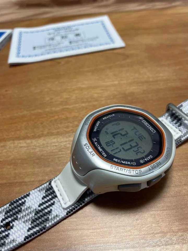 Seiko Alpinist S822-00A0 Digital Solar Herrenuhr Weiß Vintage 10 ATM Japan - Bild 3 von 4