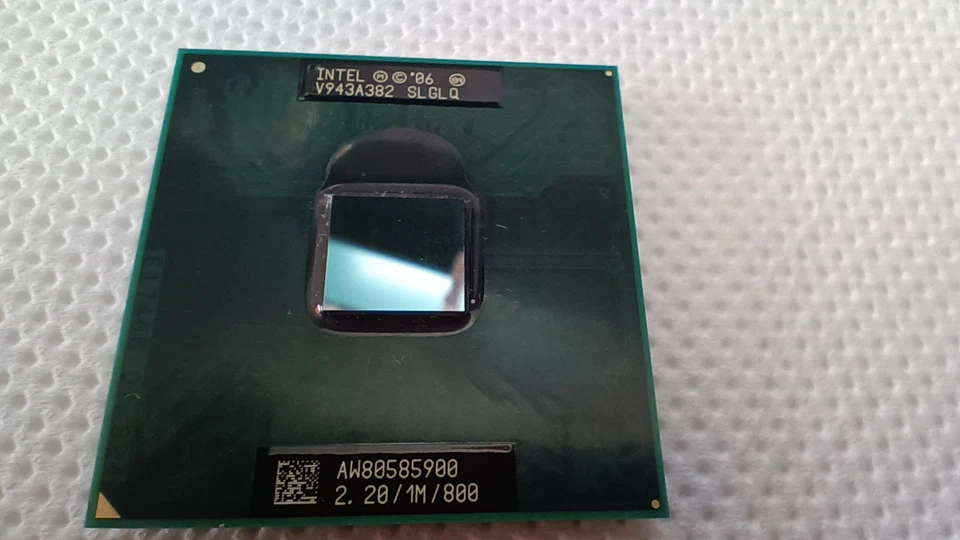 Intel Celeron 900 2.20 Ghz 1MB Cache L2 - Bus 800Mhz (Socket P mPGA478-mBGA479) - Immagine 4 di 4