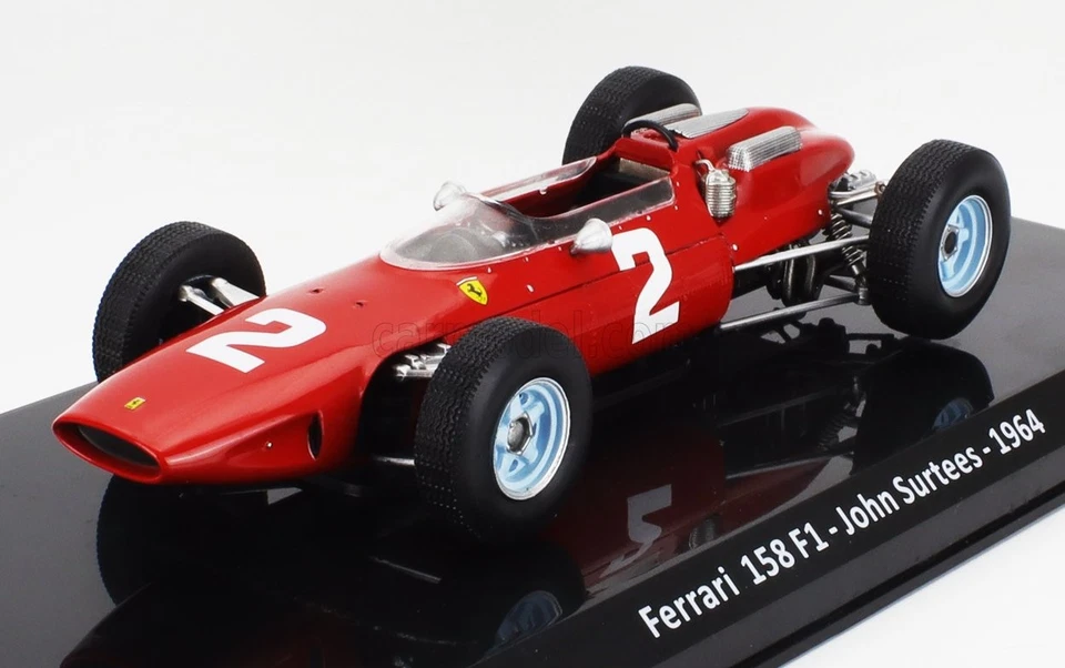 MODELLINO AUTO STATICO FERRARI F1 158 1964 JOHN SURTEES CON VETRINA SCALA 1:24 - Immagine 2 di 4