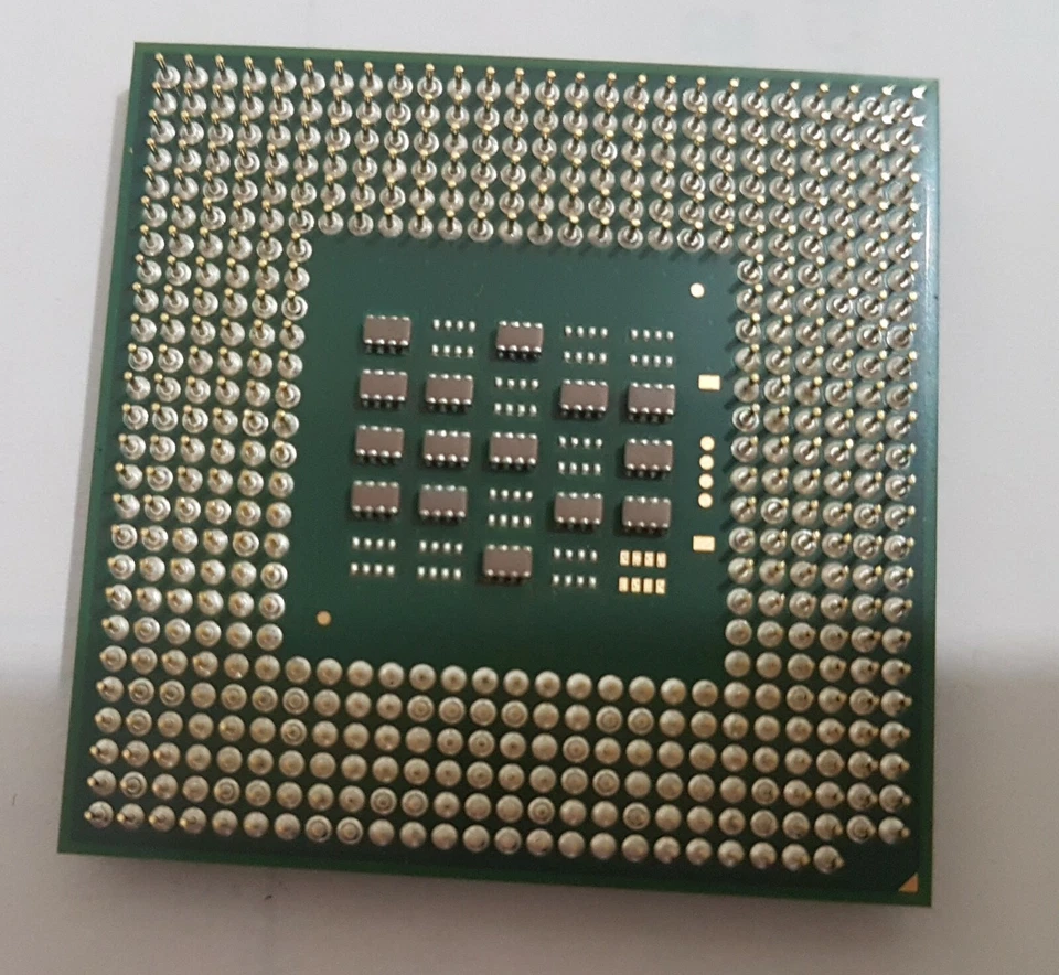 Intel Pentium 4 P4 2GHz SL5ZT cache 400mhz 512kb - Immagine 2 di 2