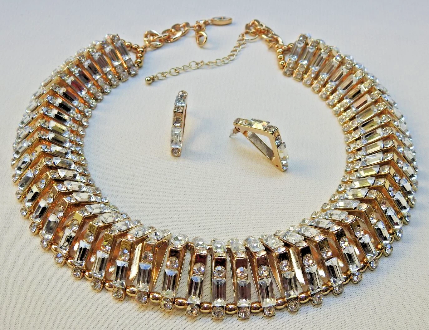 Ensemble collier collier strass massif vintage boucles d'oreilles CHRISTIAN DIOR signé 175ka