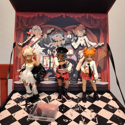 Peach Riot Pop Mart Bloody Valentine, Figures, Box, Poster