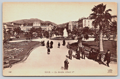 Postcard France Le Jardin Albert 1er Vintage Men Women old Buildings