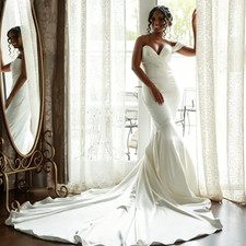 Elegant Plus Size Mermaid Wedding Dresses One Shoulder Satin Pleated Bridal Gown