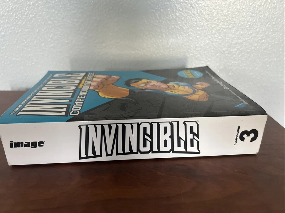 Invincible Compendium Three, Robert Kirkman Image Comics Pre-Owned   - Image 2 of 4