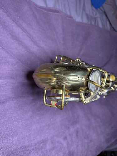 Sassofono contralto Conn 1957 Starburst con custodia - Foto 5 di 10