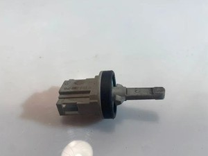 VW GOLF IV 1J1 Temperatursensor 1K0907543A 1.20 Petrol 77kw 2005 18125064