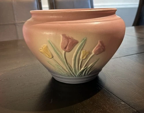 Vintage HULL TULIP PLANTER / VASE. NO. 790
