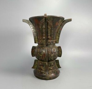 OLD ANTIQUE CHINESE BRONZE VASE POT ZUN (K1246)