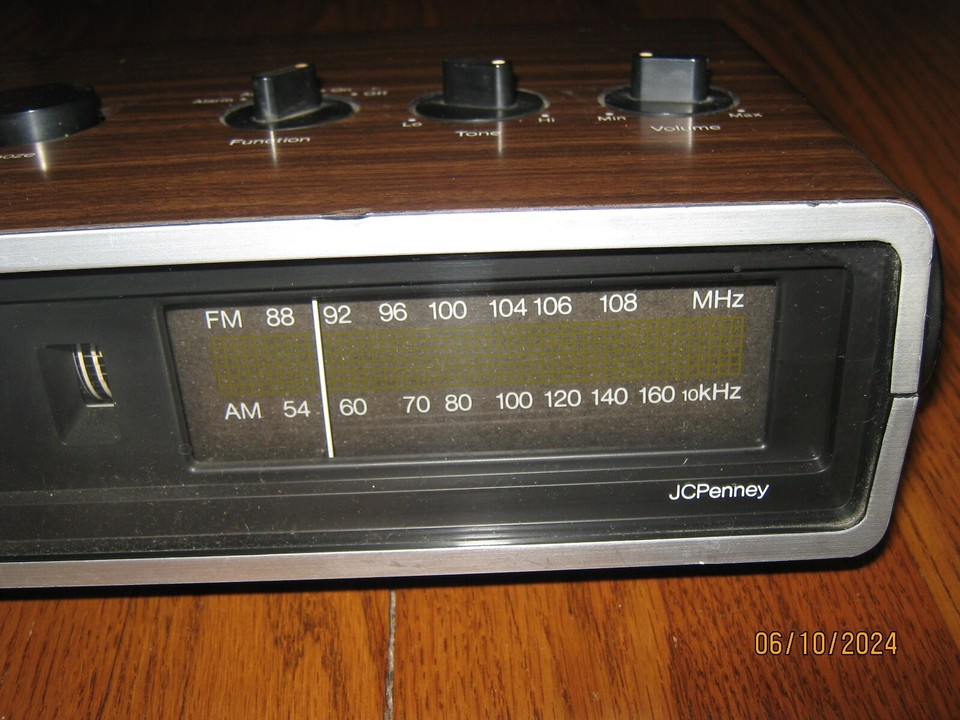 JCPenney FLIP CLOCK ALARM RADIO Model 6803772 Vintage AM FM ASIS Read