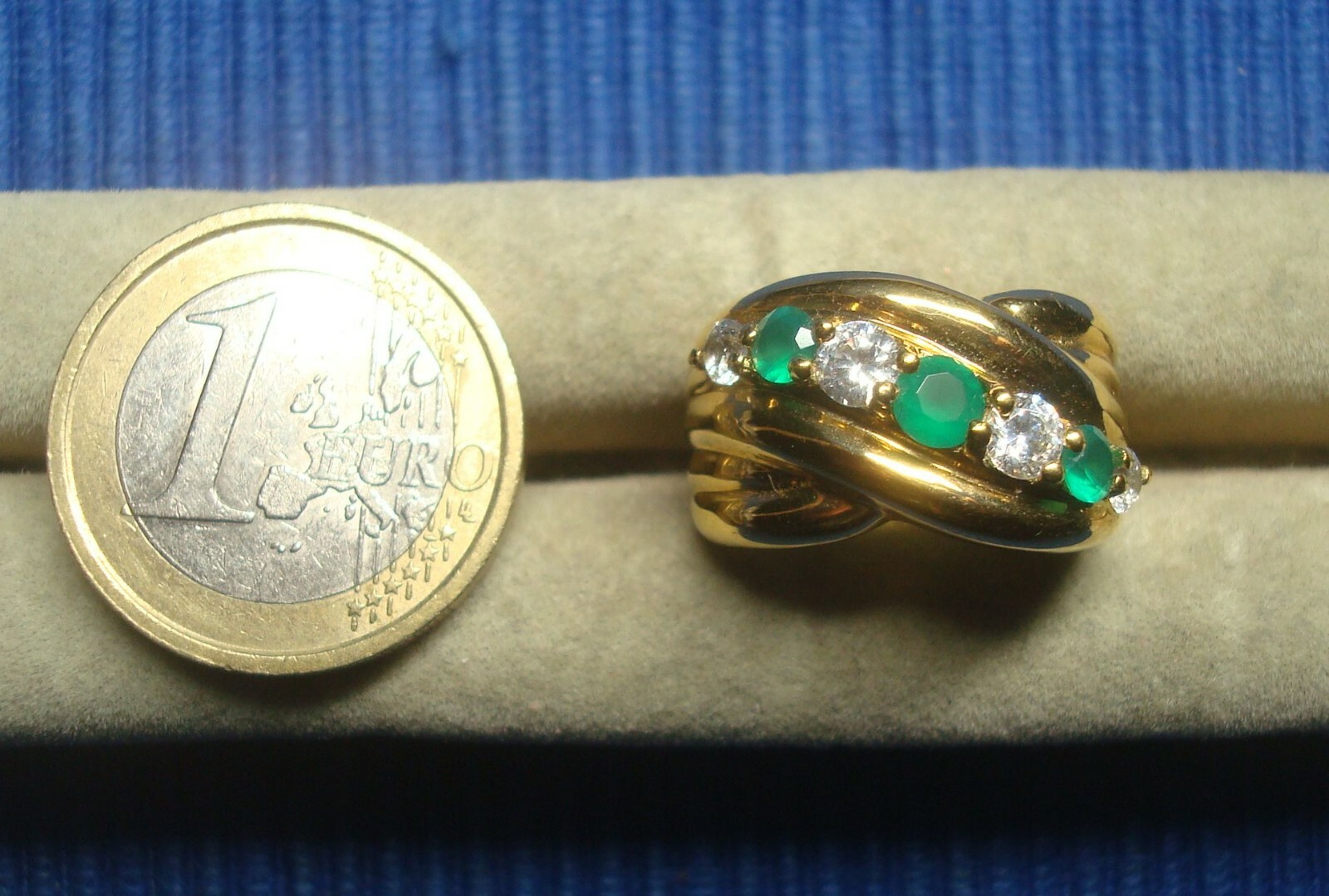 Bague émeraude plaqué or certifié et diamants strass : haute joaillerie pour femme taille 56