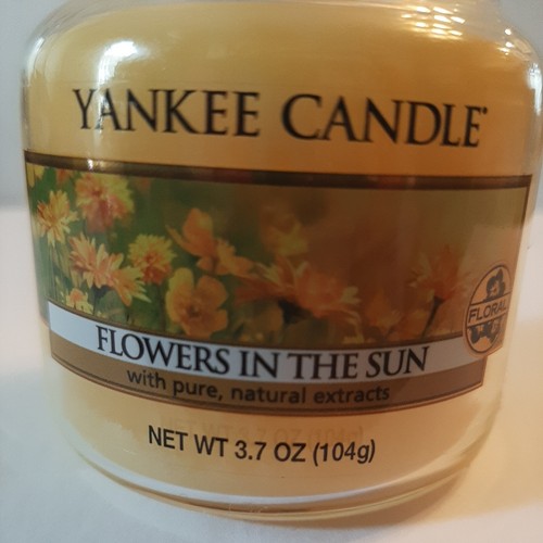 Yankee Candle Flowers in the Sun Yellow 3.7 oz New - Picture 7 of 8