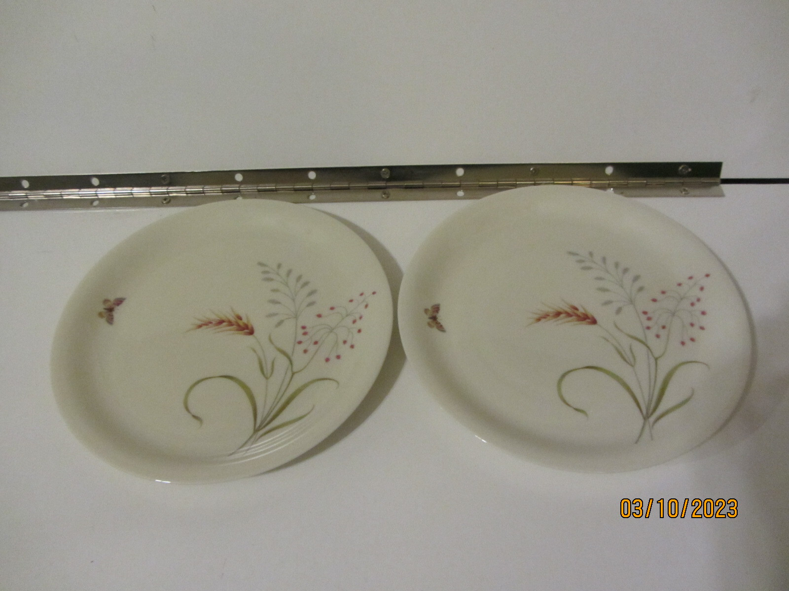 Set of 2 Rosenthal Aida WHITE, Butterfly and Wheat 7-5/8
