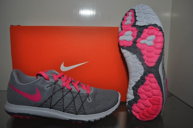 زارع ودود ماعدا nike flex fury junior 