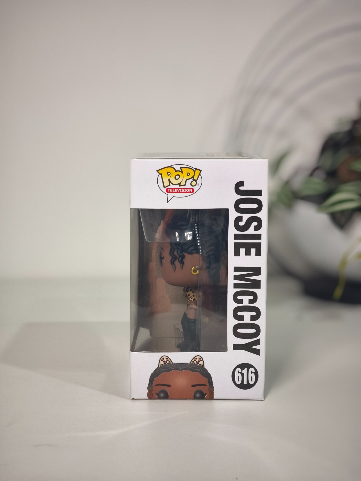 Funko Pop Josie McCoy 616 Riverdale SDCC figurine de collection - 2