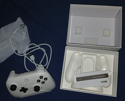 8BitDo Ultimate Wireless Controller CIB - With Charging Dock & Box