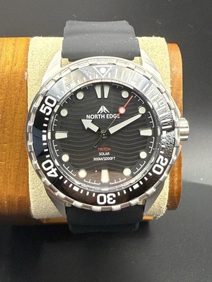 North Edge Triton Solar Powered Diver 300M Water Resistant Black Wave Dial & Box