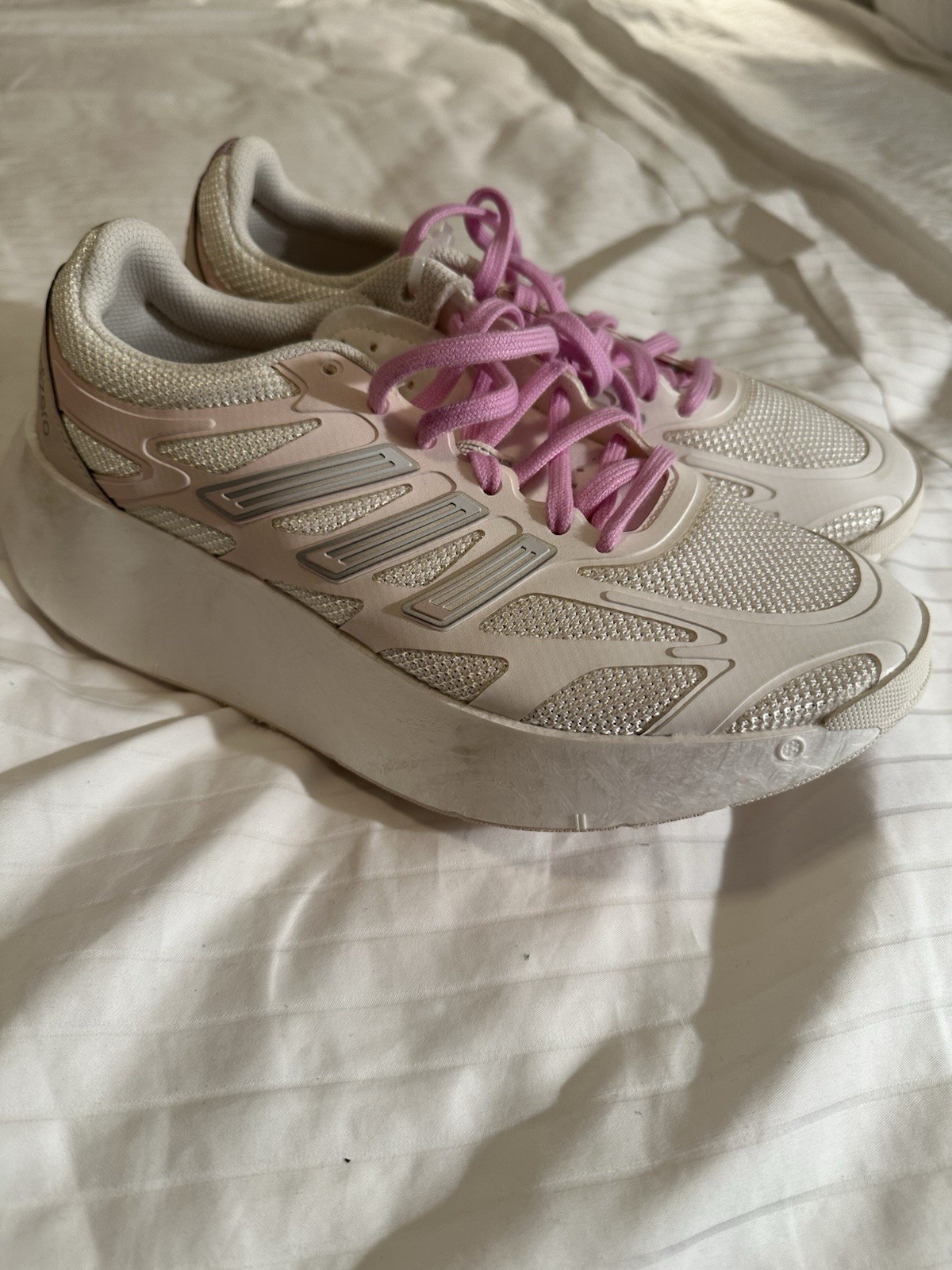 Adidas Adizero Aruku  8W   *New* Beige and Pink