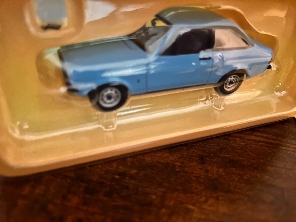 Corgi Vanguard ltd edition Ford Escort MK11 - Image 2 of 2