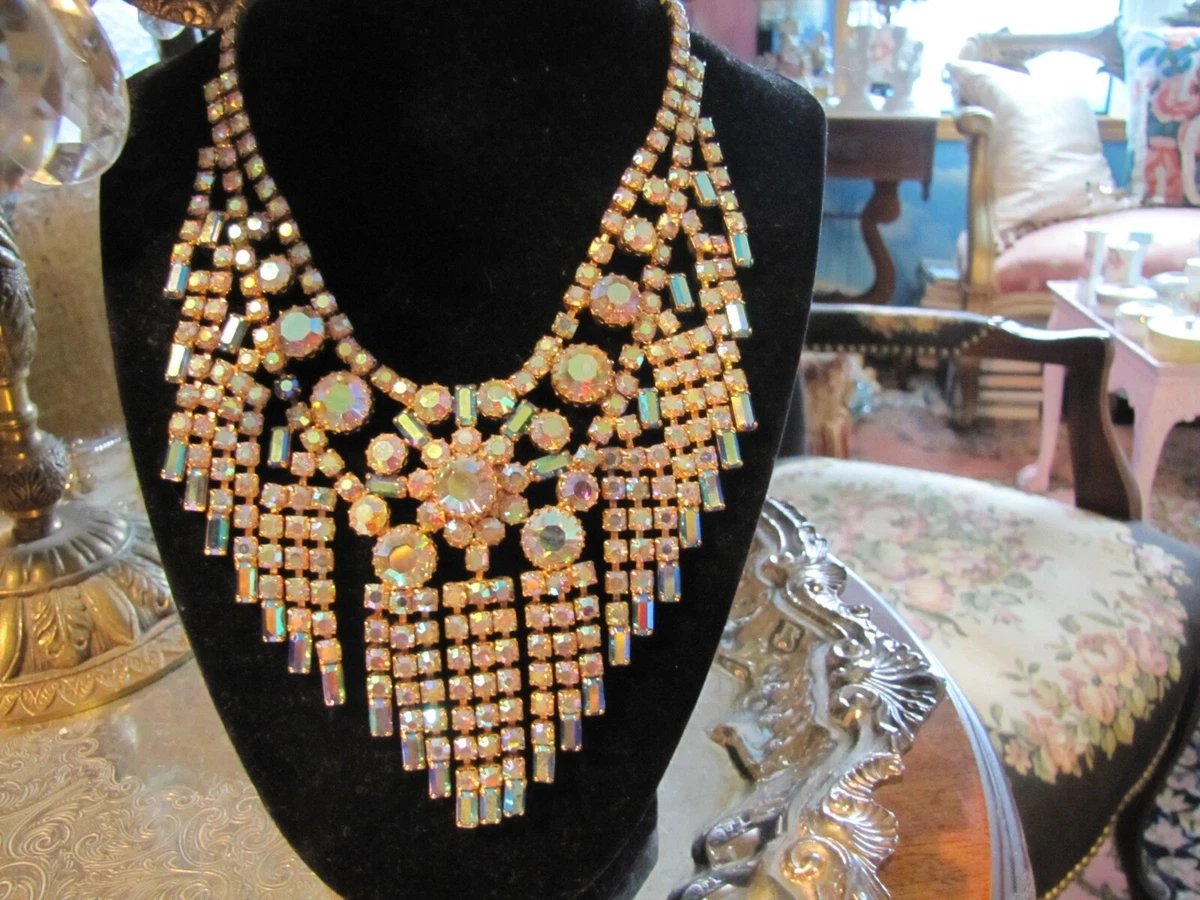 Vintage bib necklace deals