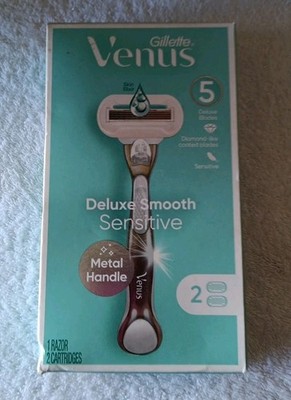 Gillette Venus Deluxe Smooth Sensitive Metal Handle 5 Blade/2 Cartridge (YY30)