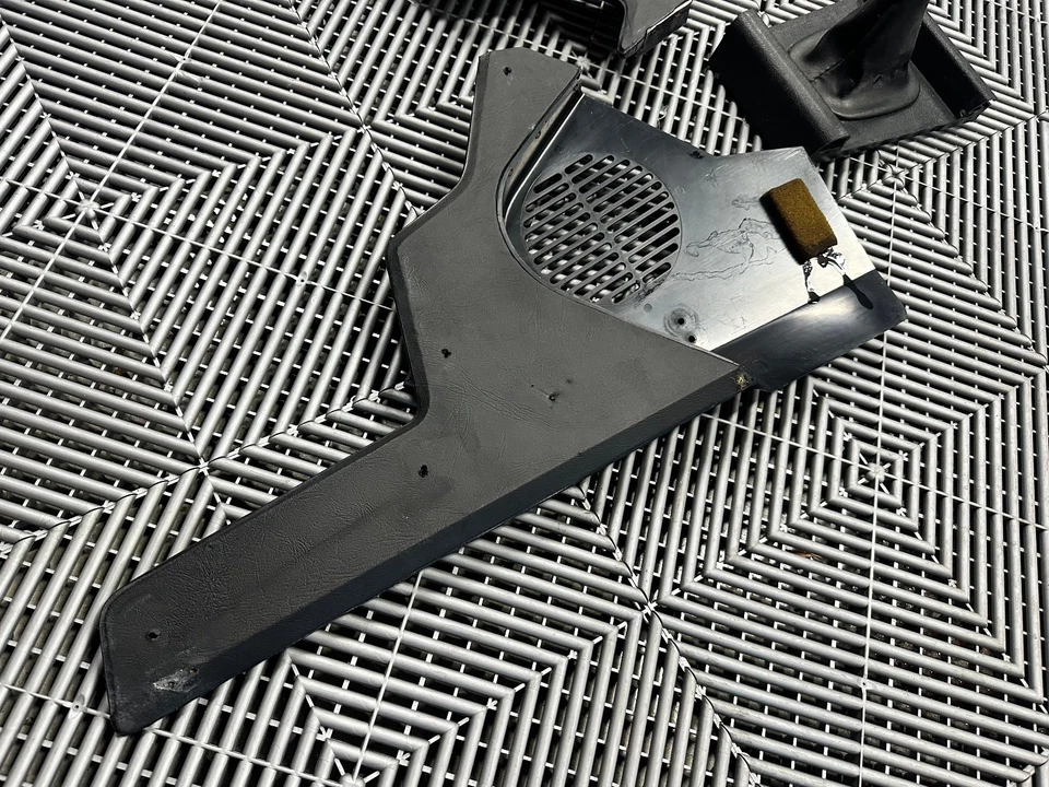 BMW E21 Center Counsel Trim Shift Surround 320i 323i especificaciones de aire acondicionado 51161832671 usado Foto 4 de 4