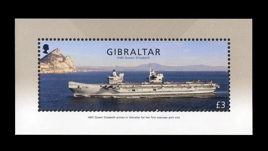 GIBRALTAR 2018 - HMS Queen Elizabeth aircraft carrier Royal Navy warship barco