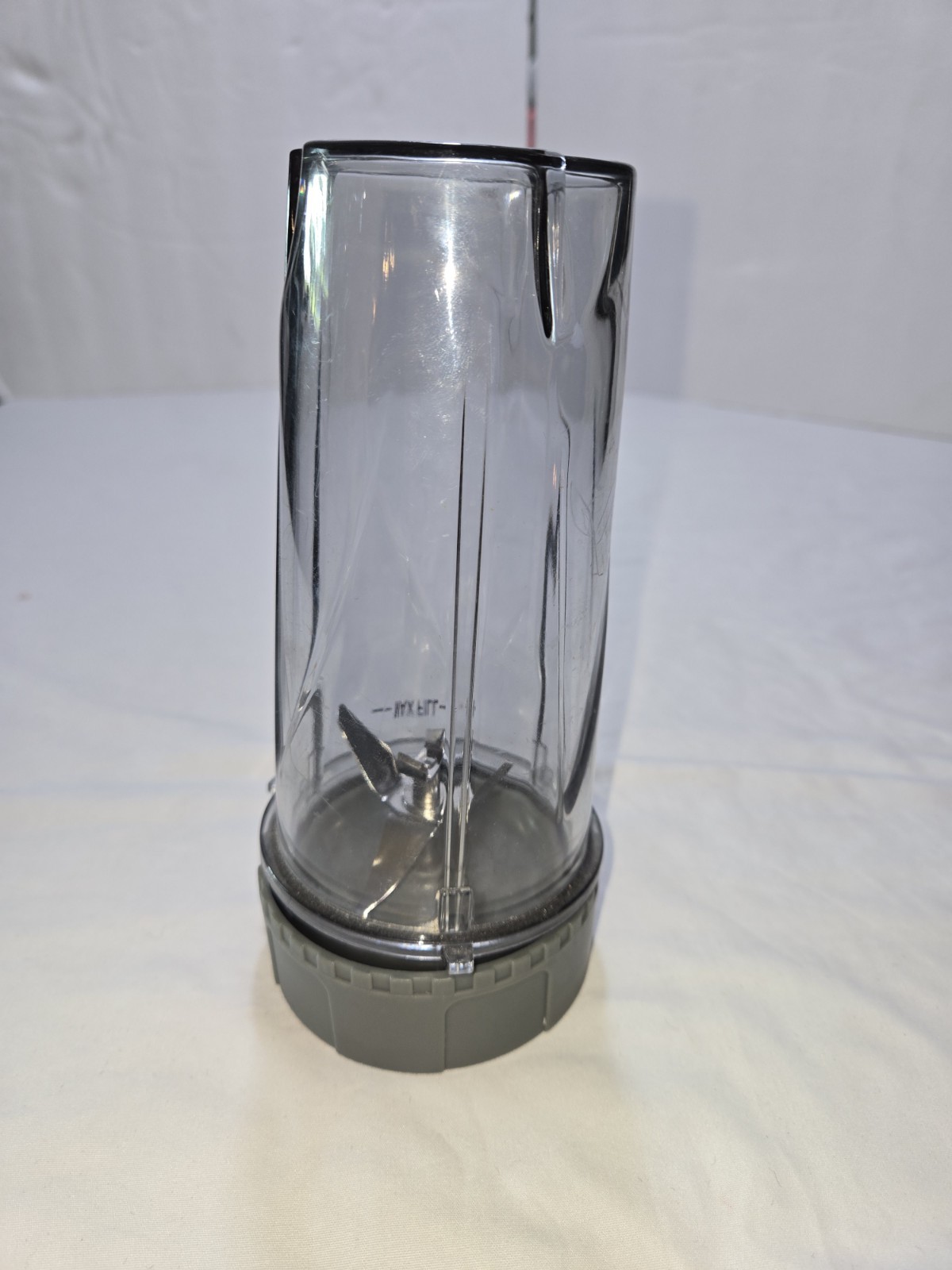 Nutri Ninja 16 oz Single Serve Blender Cup with Blade Assemb