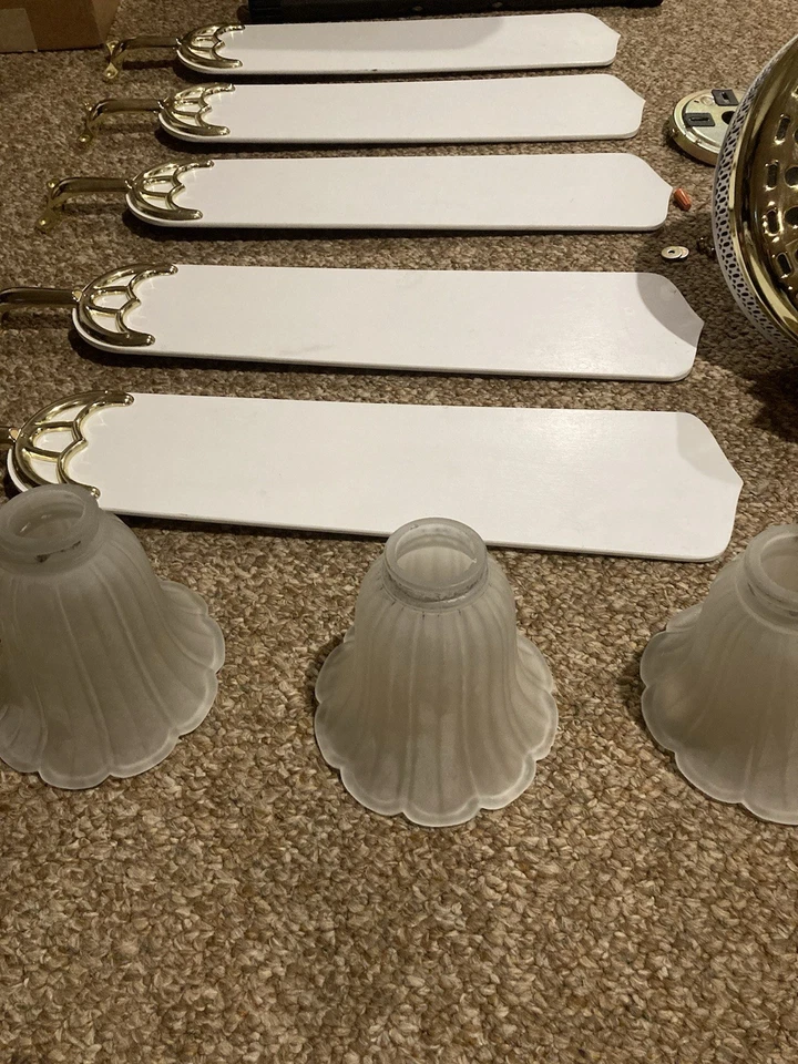 VINTAGE 52” INCH GE VENT CEILING FAN - Image 2 of 4