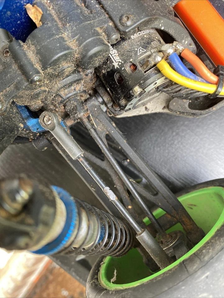 Team Associated SC5m 1/10 Short Course Truck Used - Ready To Run- No Controller - Image 4 of 4