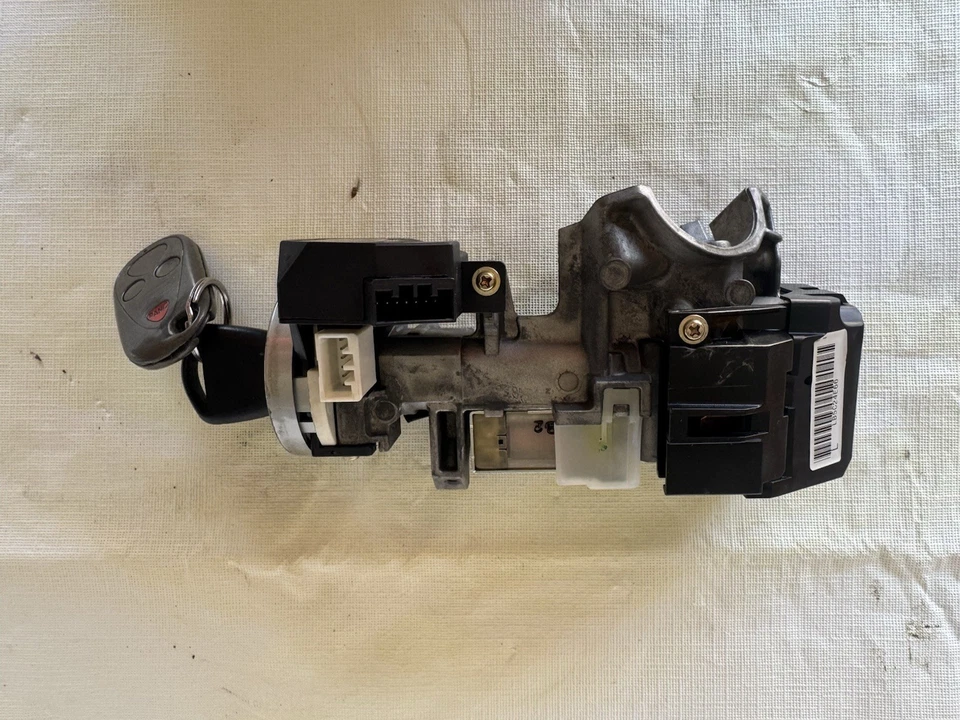 2005 Acura TL Ignition Switch with Key - Image 3 of 3