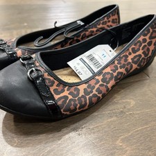 Time and Tru Women's Leopard Buckle Toe Flat
